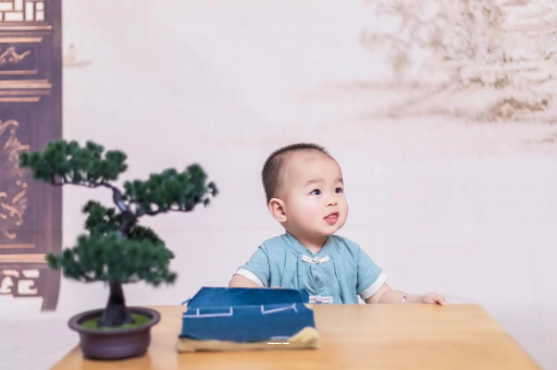 三河宝宝喊肚子疼怎么回事